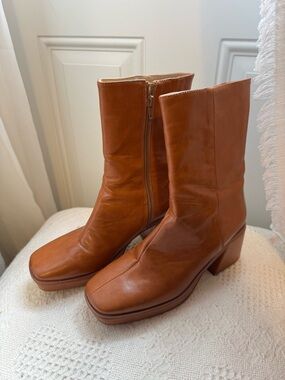 Urban Outfitter Chestnut Platform Boots
